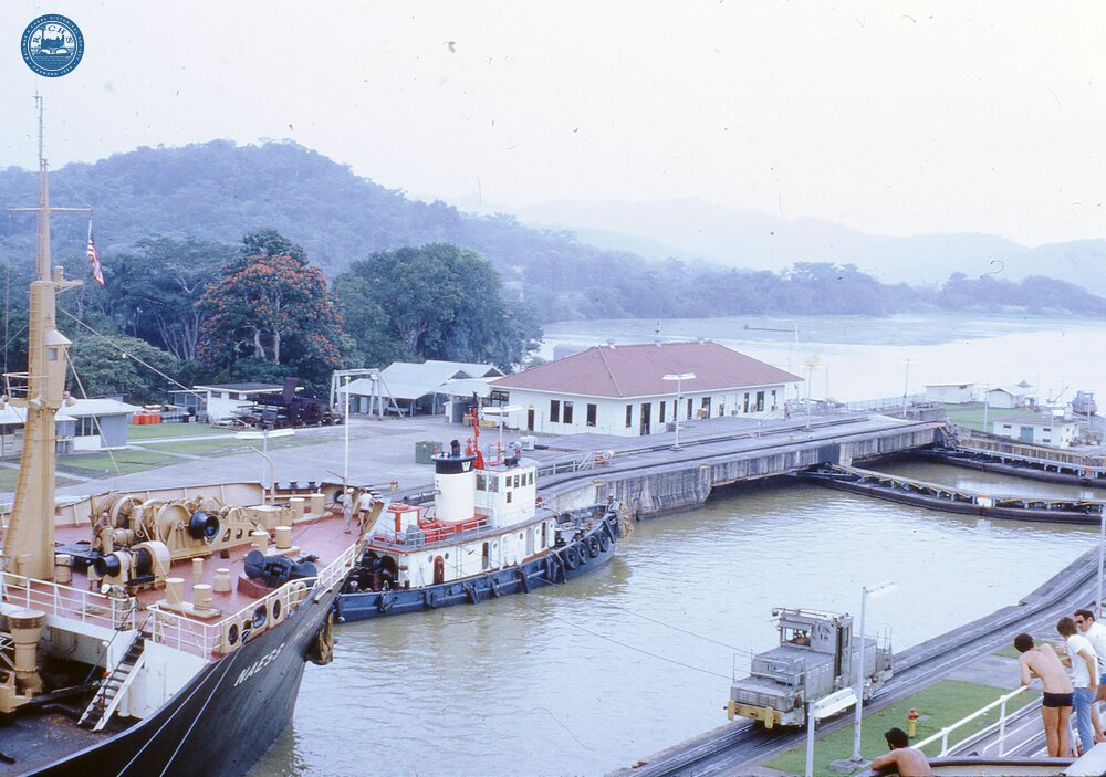 NZ1__32E Gatun locks Panama canal 17 October 1970  (Ref 017918E)