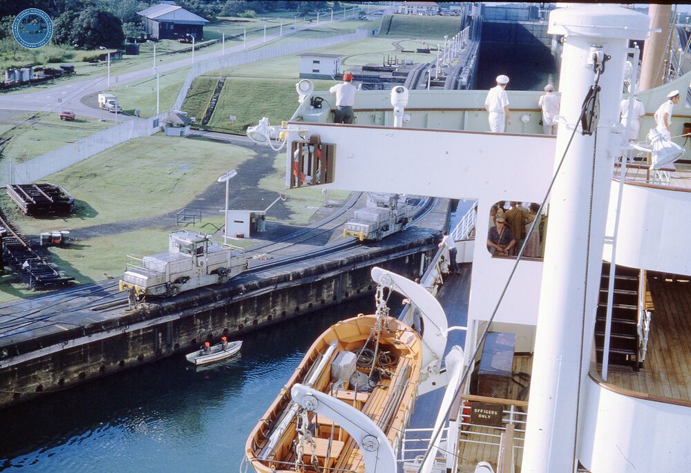 NZ1__39E entering lock Panama canal 17 October 1970   (Ref 017925E)