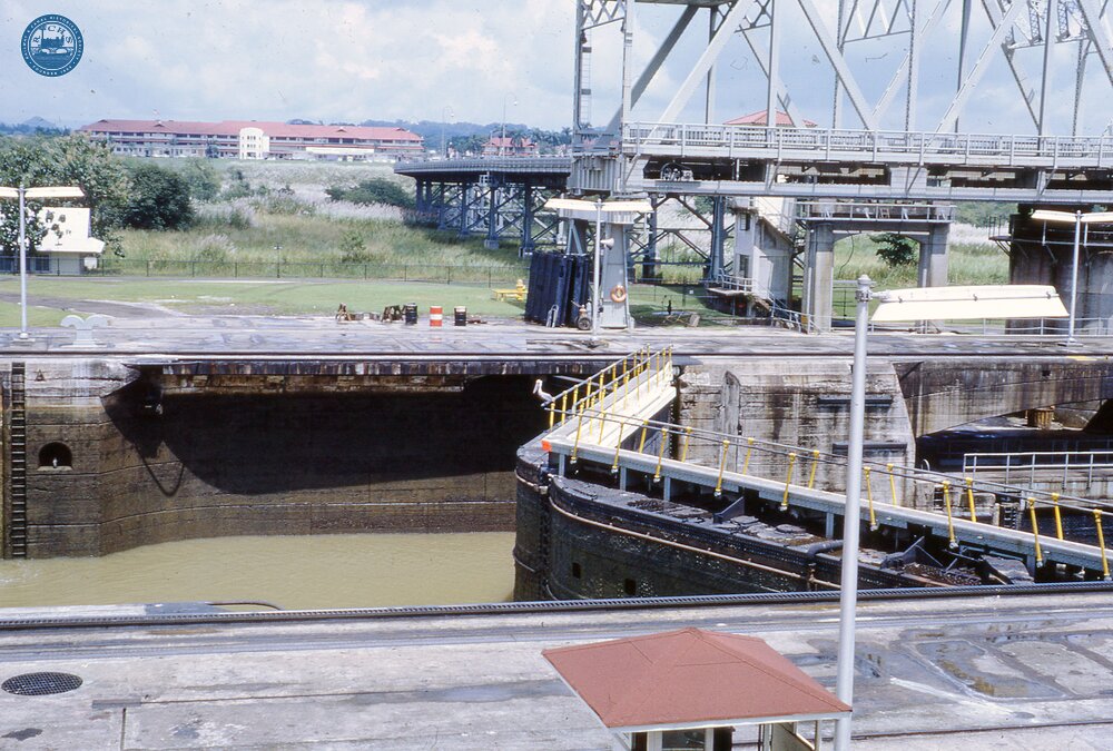 NZ1__59E locks Panama canal 17 October 1970  (Ref 017945E)