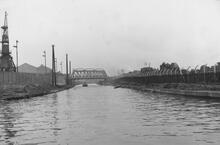 Stretford Junction looking towards Manchester. 14/04/1948