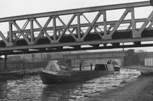 Narrowboat  approaching Stretford Junction. 13/04/1948