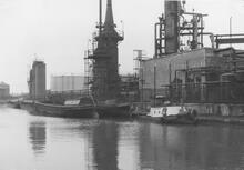 Narrowboats moored south of Barton Aqueducts. 13/04/1958