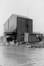 Coal shoot near Marsland Green Bridge. 08/03/1959