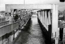 Barton Aqueduct looking north