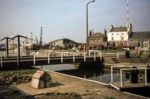 Lancaster Canal. Glasson Dock Branch. Swing road bridge over dock. 28 April 1984