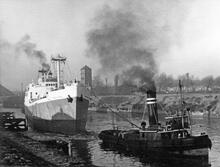 Latchford - 'Cyprian Prince' and tug 'Cadishead'. 12th January 1958