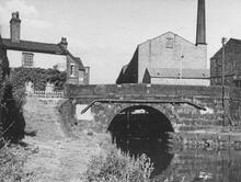 Castle Street Bridge (101) and Duke's Lock (92).  27 July 1966