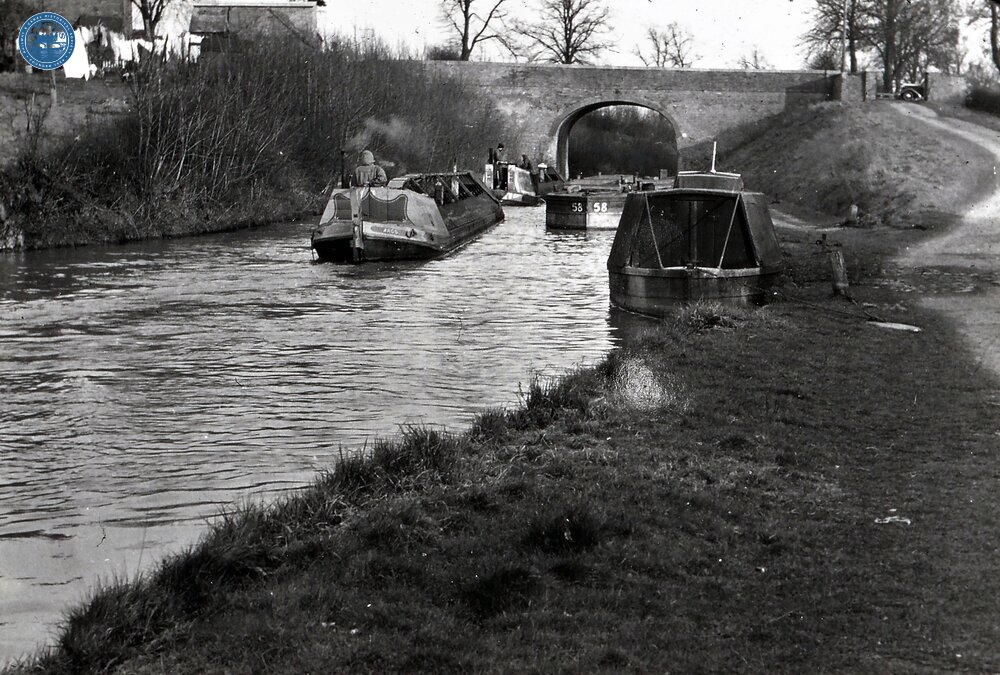 Coal boats at Stretton Road Bridge (No.30). 1950