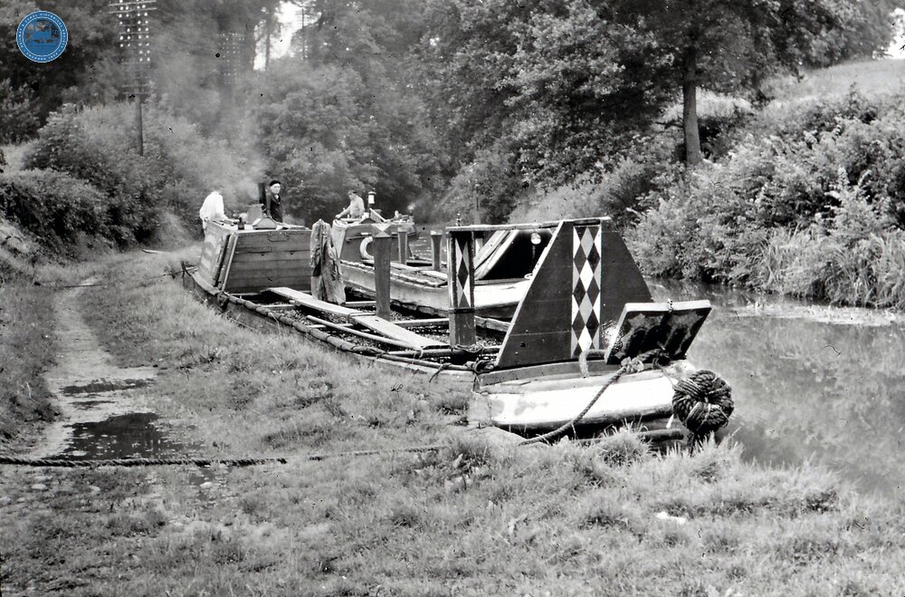 Admiral and Mosquito at Newbold, August 1953