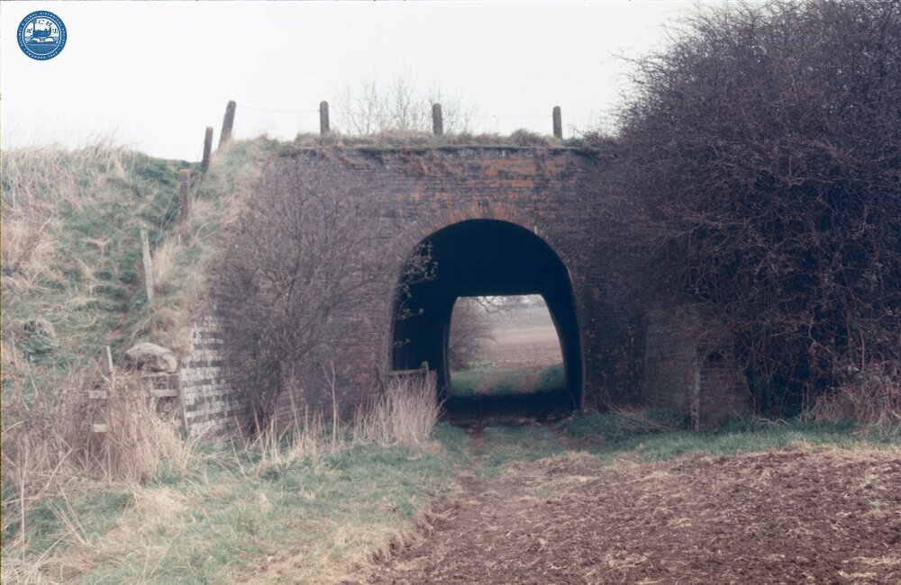 Hollyhill Bridge Aqueduct, Ansty.  April 1977