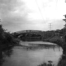 Towpath bridge, Rugby Wharf Arm, 1976