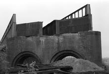 GCR viaduct pier, Rugby