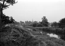 012009  Near Wolfhampcote, looking towards Braunston. 06 August 1975