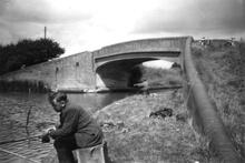 Bridge over entrance to Warwick & Napton Canal, Napton Junction. July 1958