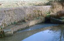Oxford canal, spillway