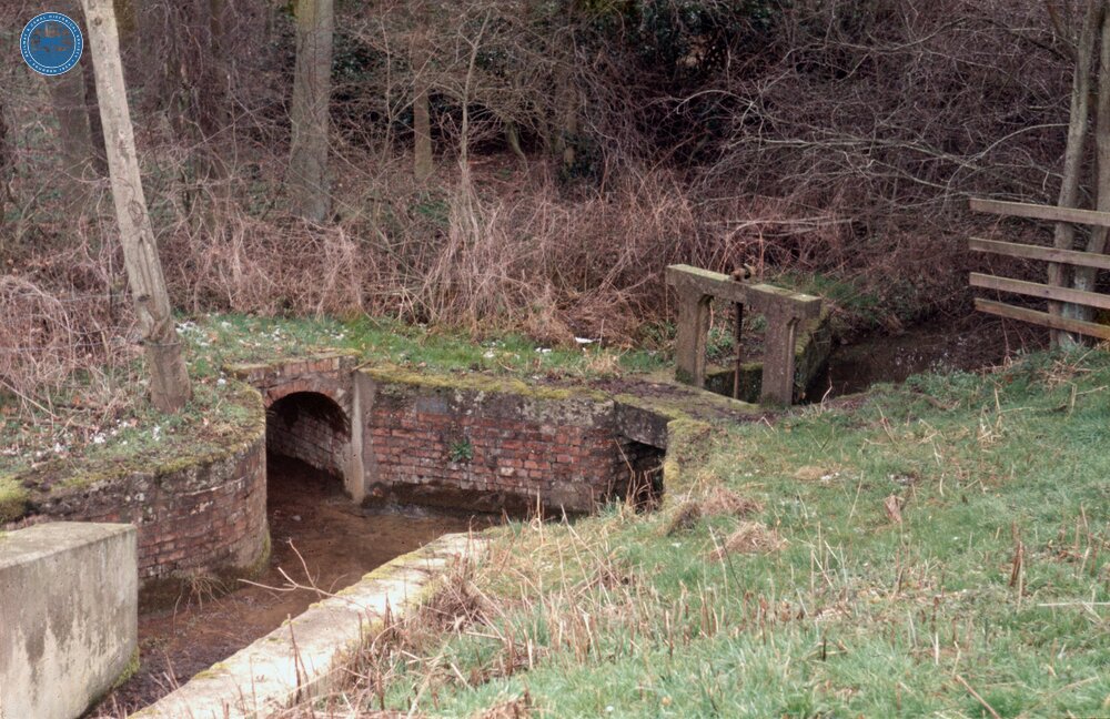 Outlet from Wormleighton reservoir.  February 1973