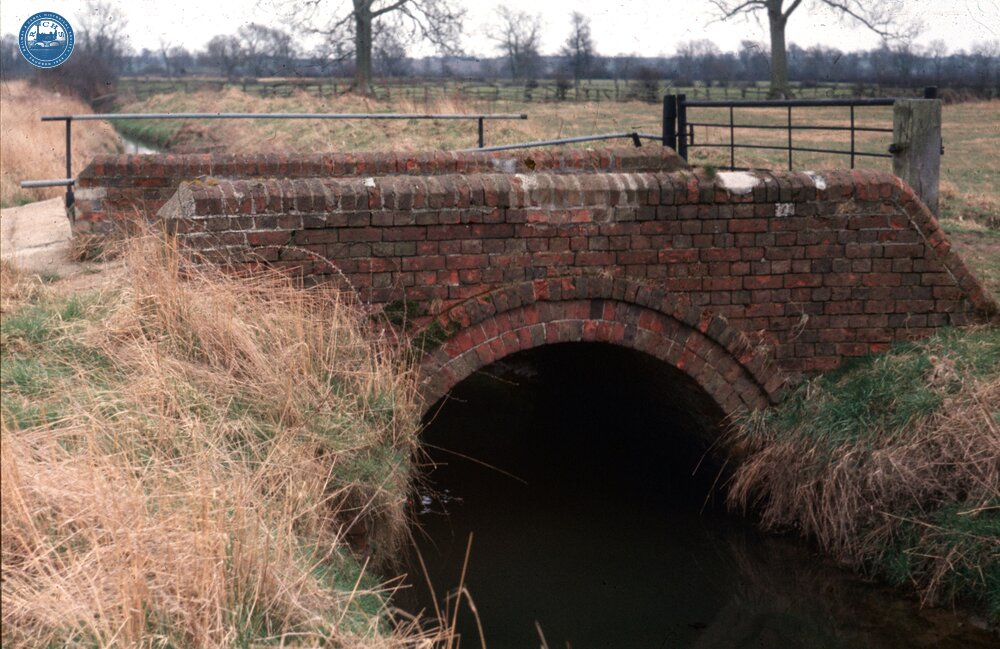 Bridge over Boddington feeder.  March 1973