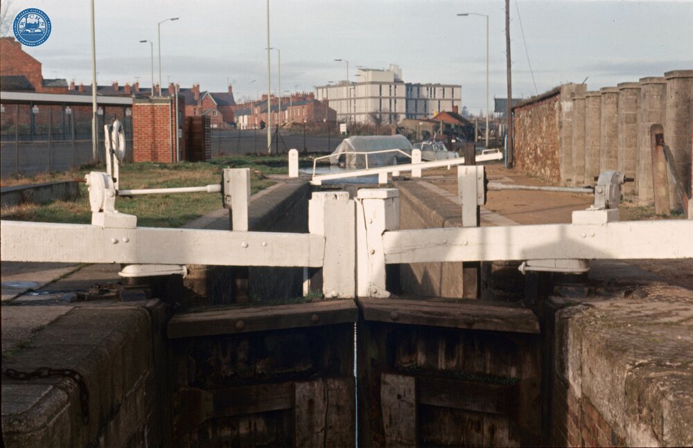 Banbury Lock. February 1973