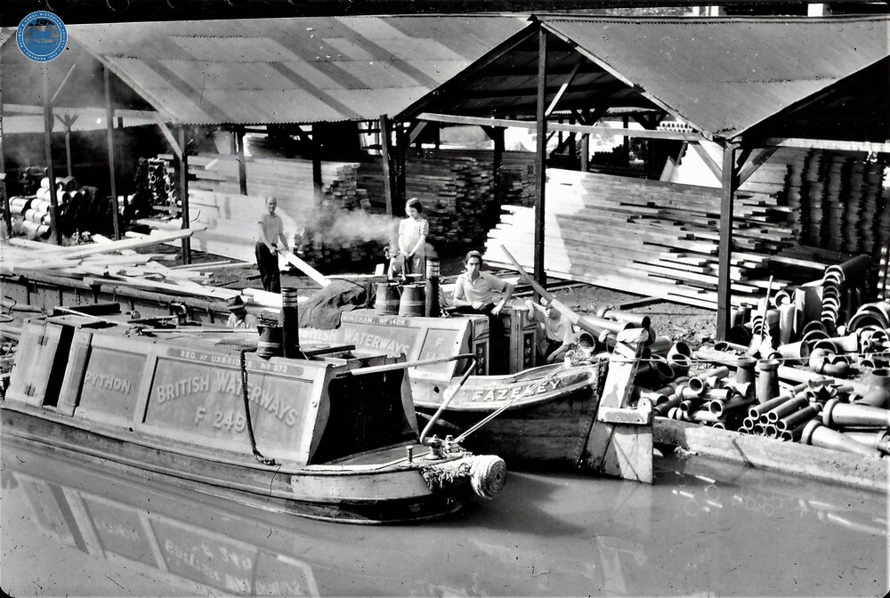 Bridge Wharf Banbury. August 1953