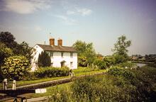 Nell Bridge Lock and Lock Cottage. 3rd July 2000