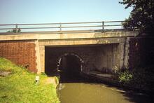 Widened bridge over entrance to Nell Bridge Lock 3rd July 2000