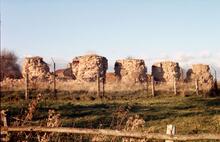 Lime Kilns along old railway, near Nell bridge, November 1973