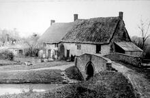 The Mill by Allen’s Lock, near Upper Heyford, c1905.