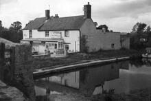 Jolly Boatman pub, Thrupp, c1970