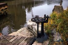 Darent Lock Gearing detail. 1975