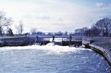 Radcot Weir (Flash Lock).  April 1970