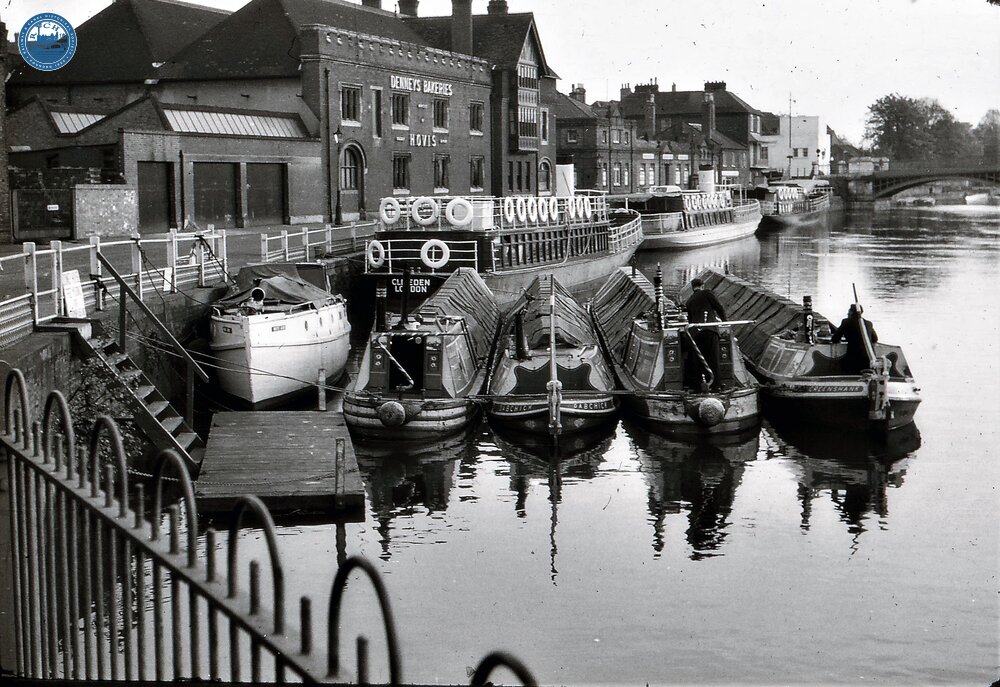 Boats at Windsor Quay including two Willow Wren pairs. 28/04/59 
