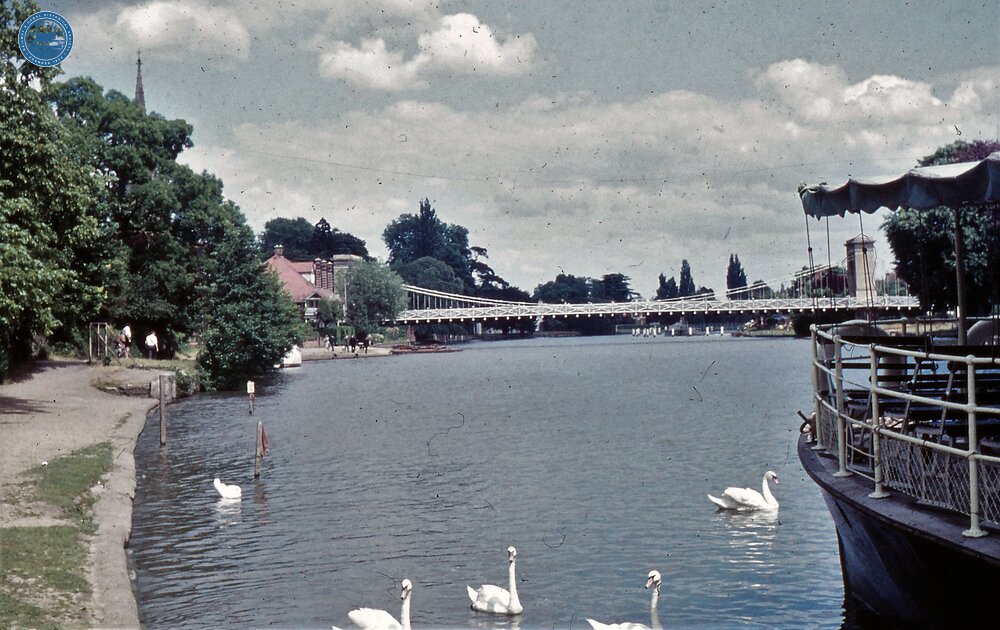Marlow suspension bridge and Salter's steamer