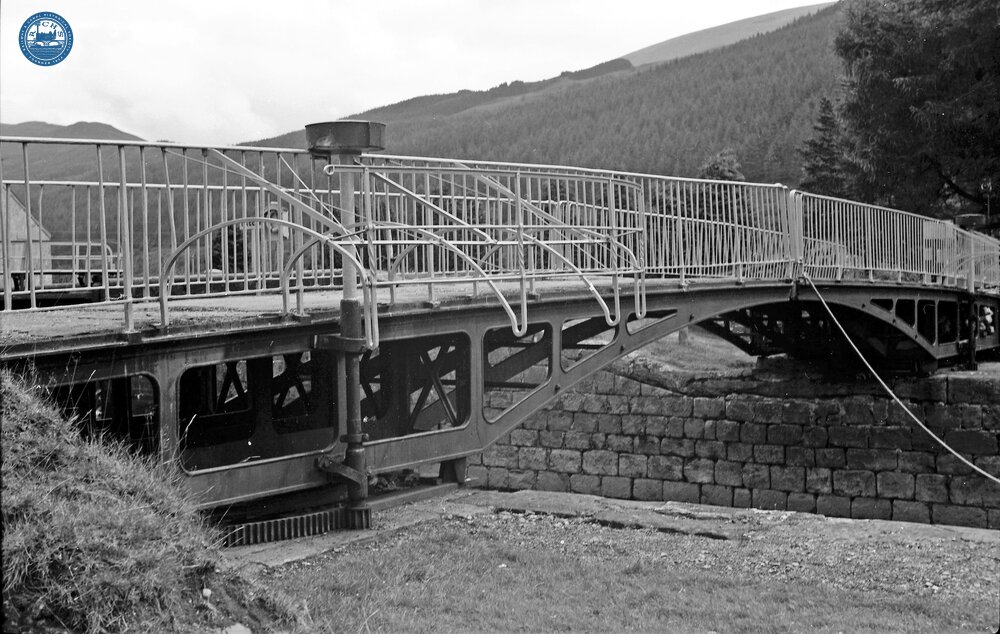  Swing Bridge below Laggan Locks