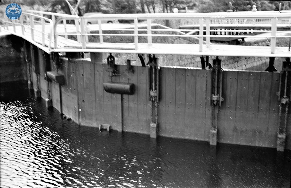 Laggan Lock Gates with swing bridge below