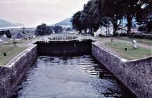 Banavie Locks (Neptune's staircase) (CD32)