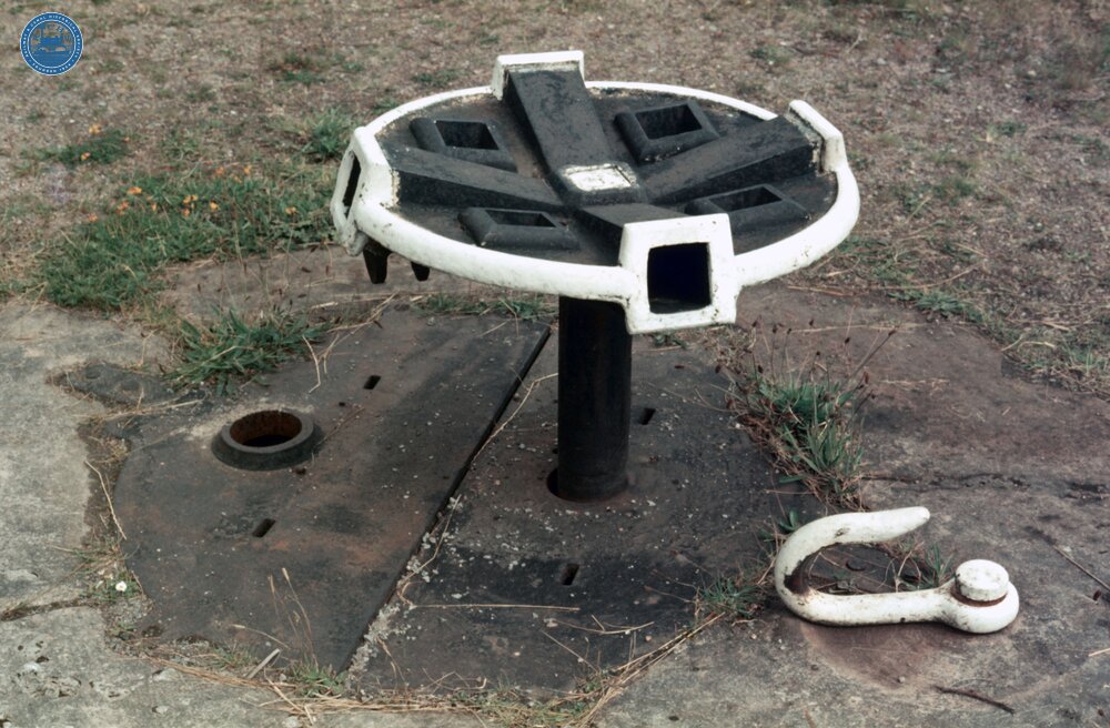 Caledonian Canal, Banavie, capstan