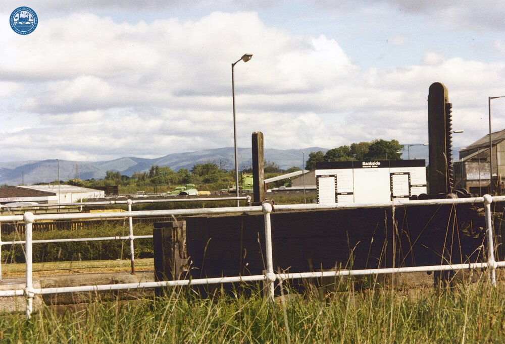 Falkirk Locks Bankside 1989