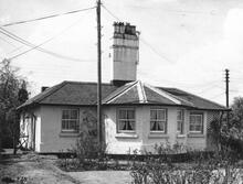 Autherley Junction, Birmingham & Liverpool Junction Canal house.  5 May 1975