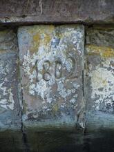 Upper Hattons Bridge(5): mis-carved date stone (photographed in 2015)