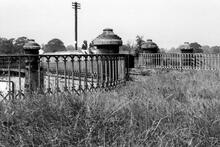 Stretton Aqueduct, detail of cast iron parapets