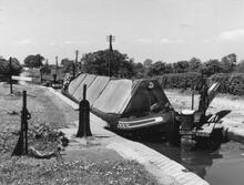 'Clent' opening top gate, Wheaton Aston Lock (1957)  
