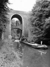 'Tees' and 'Lea' at High Bridge (39)  (1955)