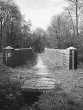 Grub Street Cutting:  Double Culvert Bridge (40), showing the deck and culvert  (1989)