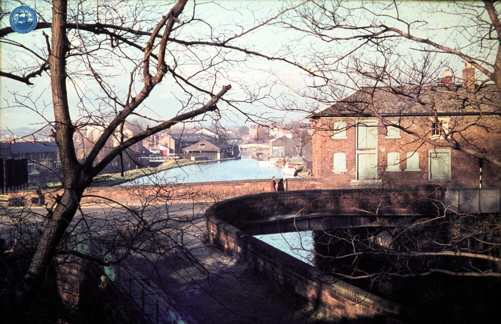 Bridge 123L and Telford's Warehouse, Chester, Shropshire Union Canal