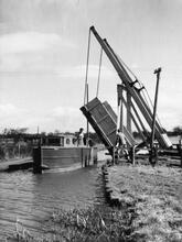 Morris Lift Bridge (45), Whixall  (1959)