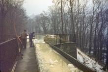 Llangollen Canal. Breaking the ice on the frozen Pontcysyllte aqueduct. 17 January 1982