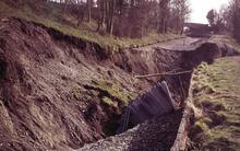 Breach near Trevor, Llangollen Canal, 2nd Apr 1982