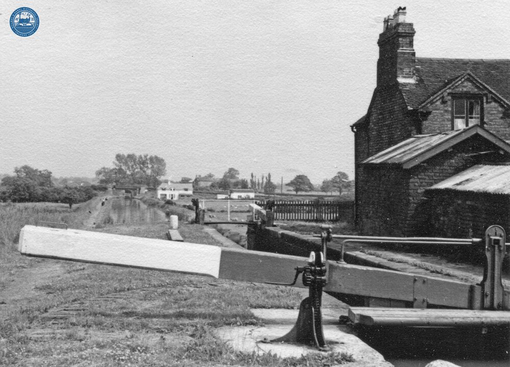 Minshull Lock  (1958)