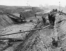 Day 30: 9 November 1958