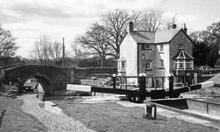 Carreghofa - Top Lock, tollkeeper's cottage and Bridge 95  (1987)